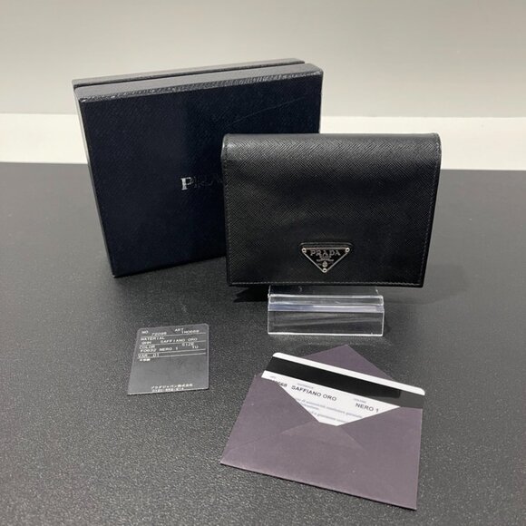 Prada Bifold Wallet Soffiano Leather (JB1218 - Picture 1 of 8